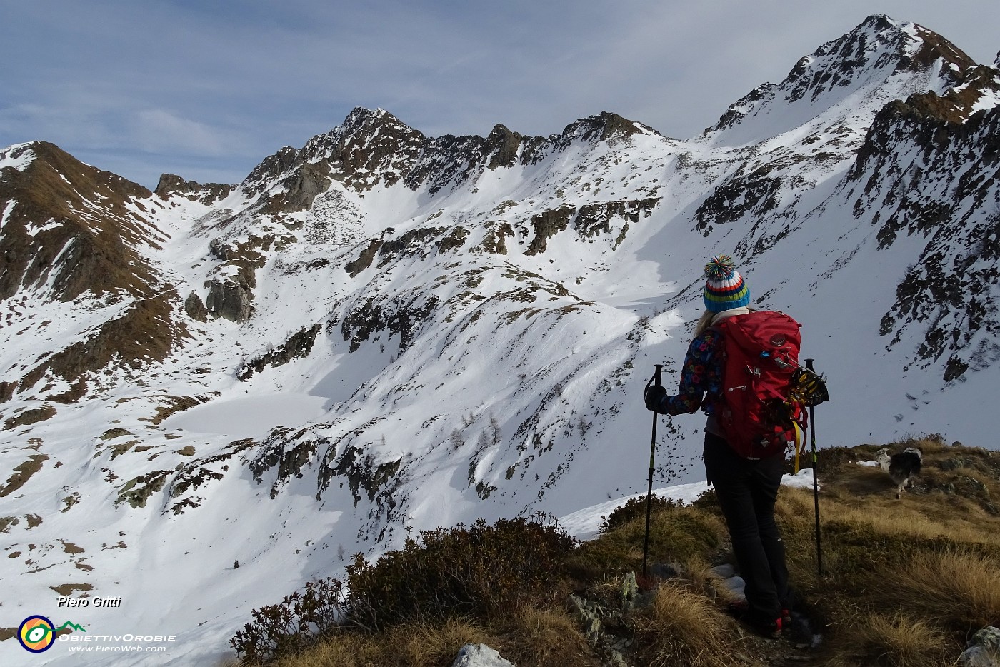 81 Ecco i laghi di Porcile belli bianchi di ghiaccio e neve! .JPG